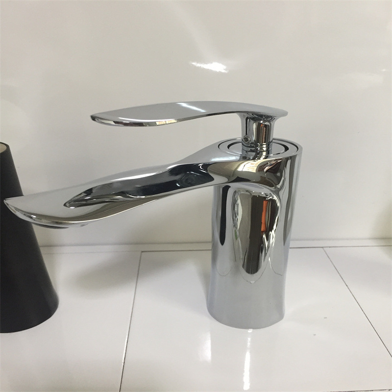 HB6013 New Design Deck Mount Taps Water Faucet