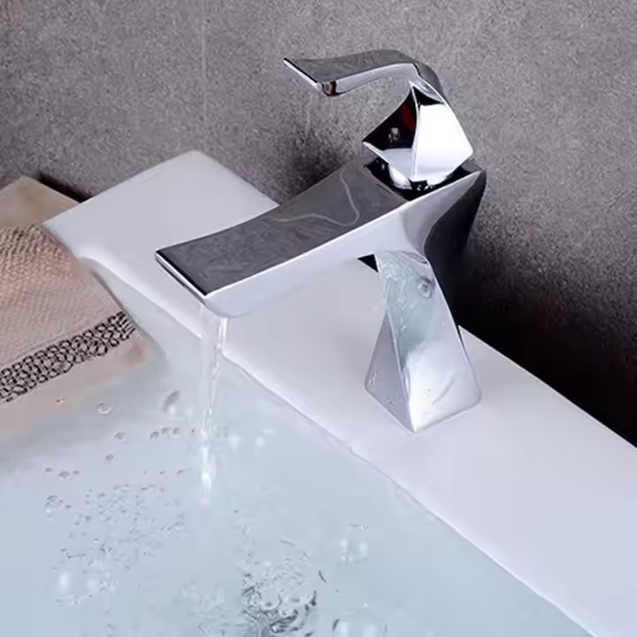  HB6069 NEW DESIGN High Quality Zinc Alloy Hot and Cold Faucets	Long And Short