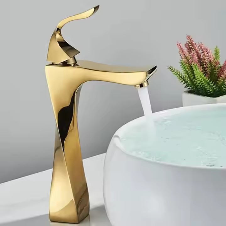  HB6069 NEW DESIGN High Quality Zinc Alloy Hot and Cold Faucets	Long And Short