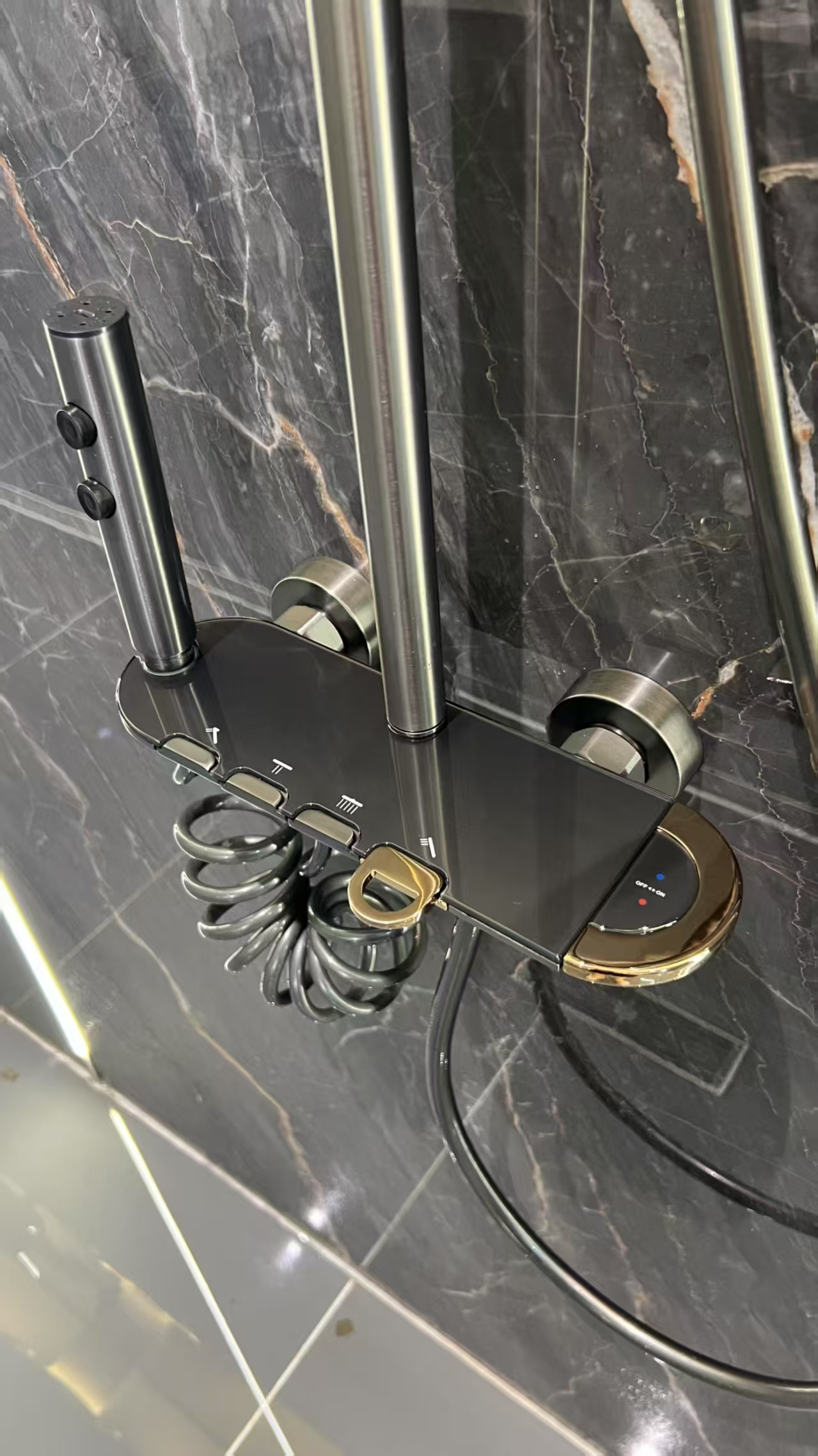 HS8035 Newly designed high-quality aluminum shower faucet