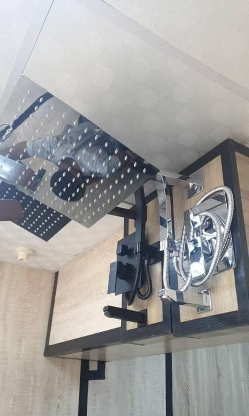 HS5001-D Modern brass wall-mounted shower system, luxurious hidden shower set
