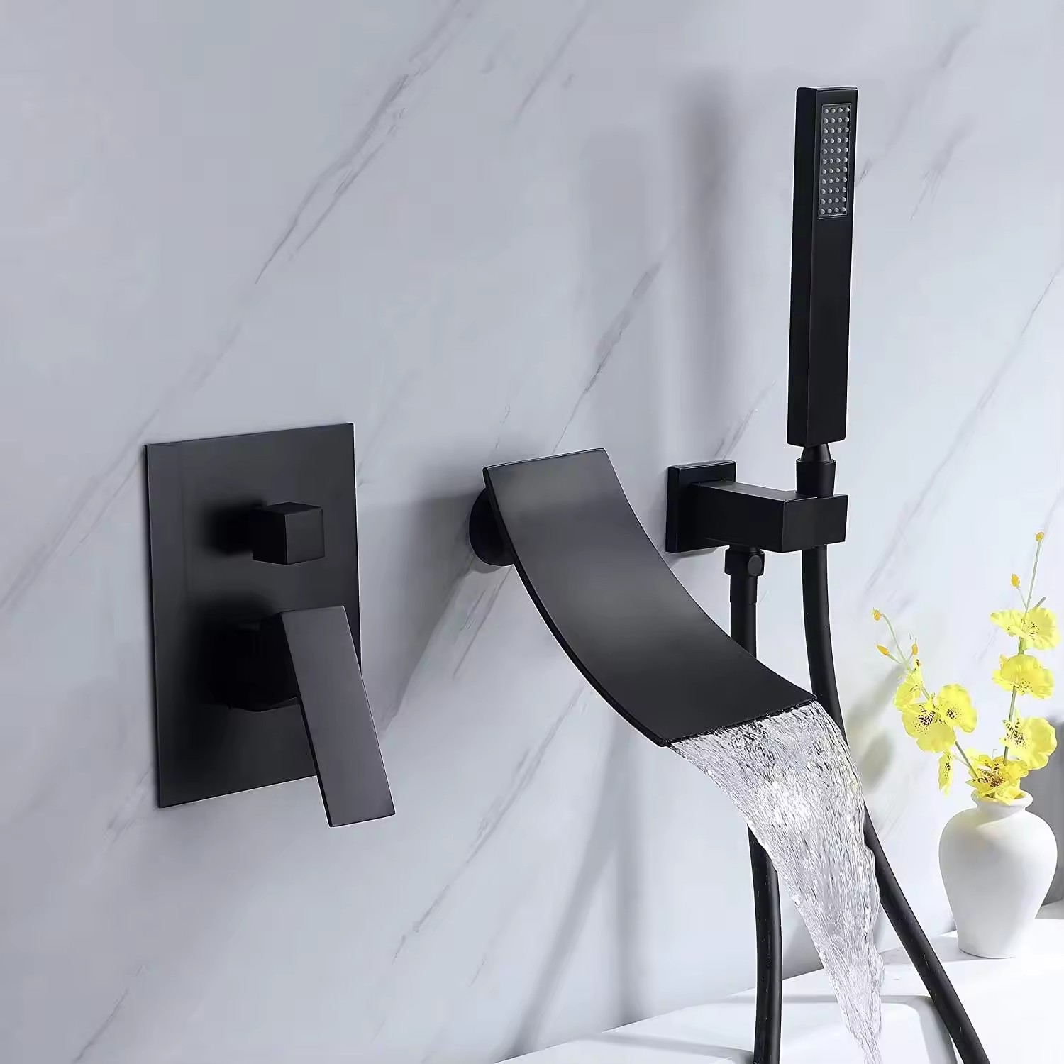 HB3010 Luxurious modern design Brass concealed hot and cold wash basin faucet